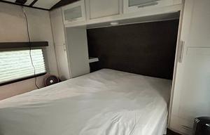 The Hitch Hiker, 32 ft. bunkhouse, 30 amp sleeps 8