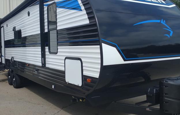 2022 Prowler 315BH RV rental photo 1