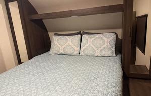 Kozy Kid Bunkhouse - 29ft / Sleeps 9