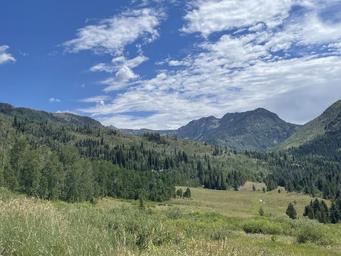 View of Mount Zirkel Wilderness driving to Seedhouse Campground