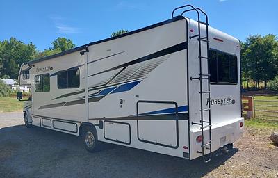 2022 Forester Classic 3011DS Ford RV rental photo 2