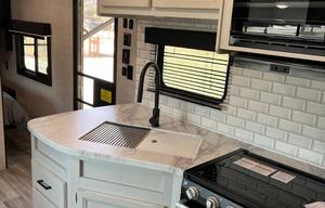 Family/Pet friendly! Sleeps 8! Generator included!