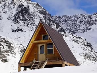 Crow Pass Cabin