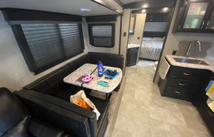Luxury 35ft Trailer, delivery only, dogs ok