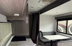 2022 Dutchmen RV Coleman Lantern