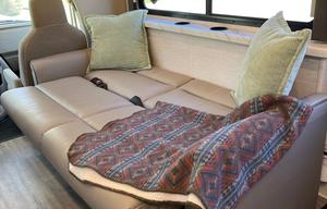 2024 Thor Motor Coach - Coleman 32CM
