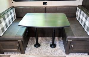Fully Stocked Camper great for Families or Couples