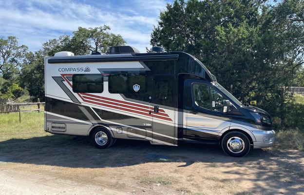 2024 NEW Thor Compass AWD Class B+