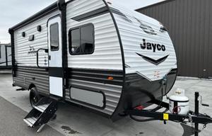 2024 Jayco Flight 184BH - Easy to Tow! (1of2)