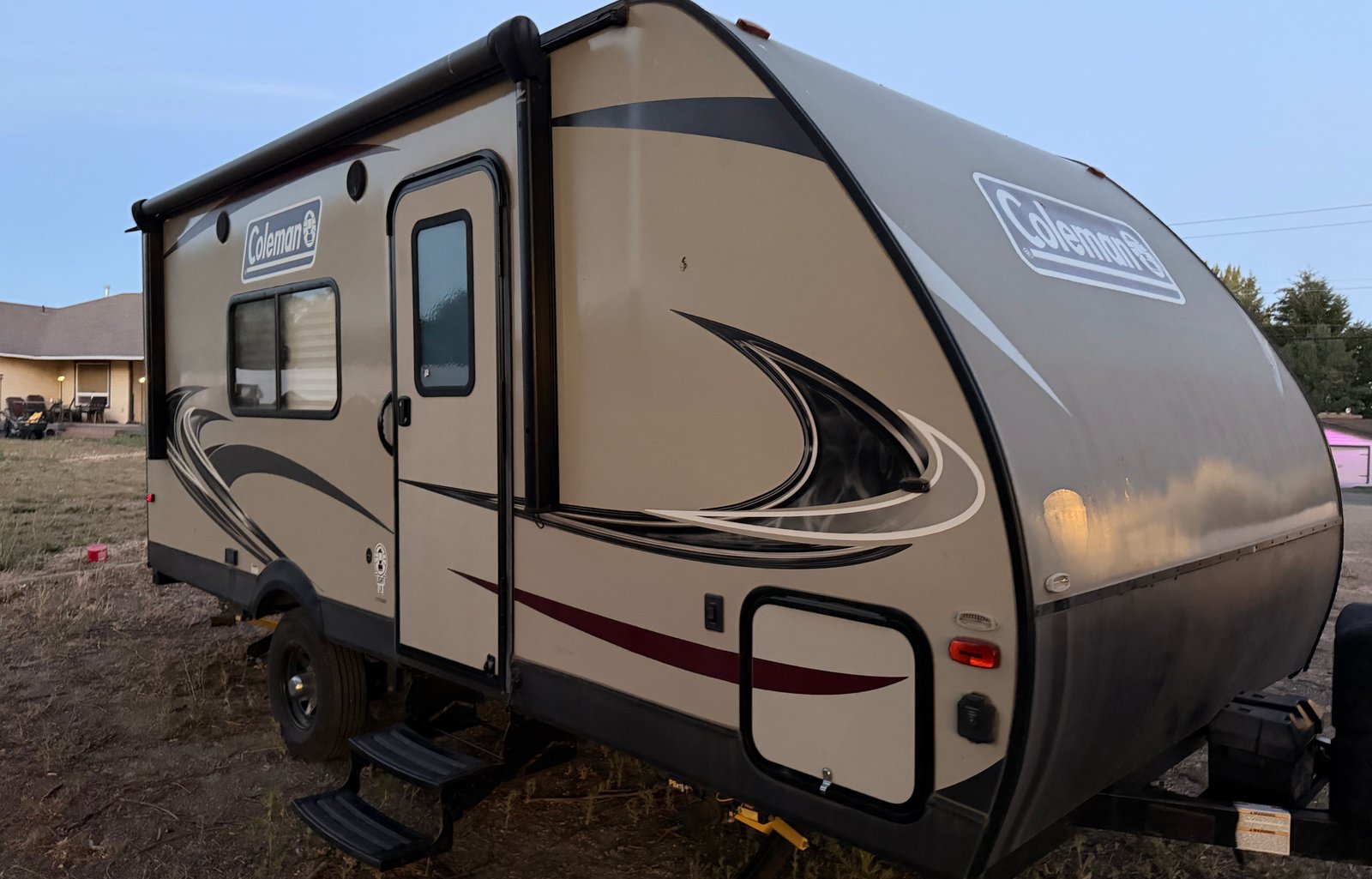 2020 Dutchmen RV Coleman Light LX 1705RB