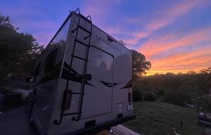 24' Versatile Voyager, Pet-Friendly, Equipped!