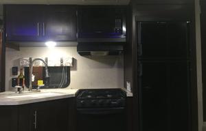 NICE SMALL TRAILER FOR COUPLE OR FAMILY OF 4 PEOPLE. GOOD FOR CAMPING OR ROMANTIC GATEWAY, BUSINESS TRIP.