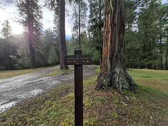 Devil's Flat Campground Trailhead Sign #1
