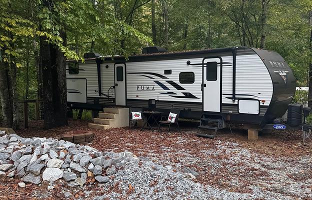 Jenny's Creek Camper Rental