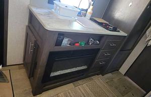 2021 Dutchmen RV Coleman Lantern LT Series 17B RV rental photo 8