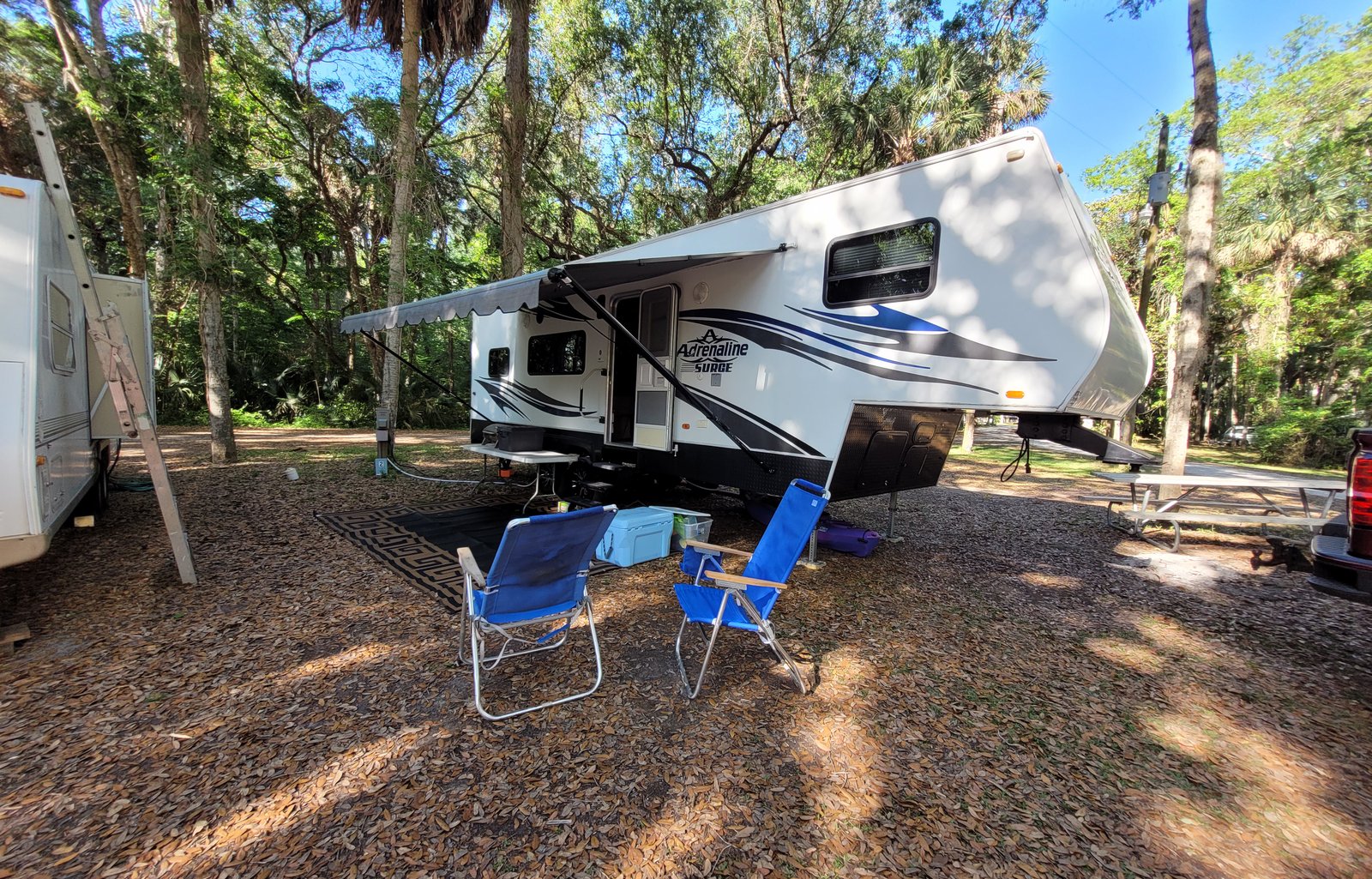 2009 Coachman Adrenaline Surge