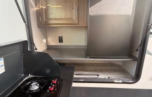 Hamilton's Hangout 2- Cozy Camper for 4 NO PETS