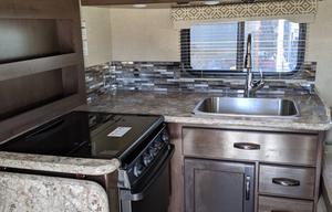 2018 Thor Motor Coach Freedom Elite F30