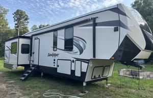 2019 Forest River RV Sandpiper 372LOK RV rental photo 1