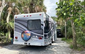 Born2Ryde is a 2006 Four Winds RV