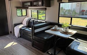 2020 Surveyor Luxury 267RBSS RV rental photo 9