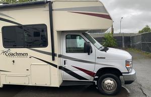 JOEY - 2019 Coachmen Freelander M-26 RS