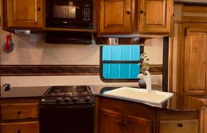 Keystone RV Sprinter 328RLS