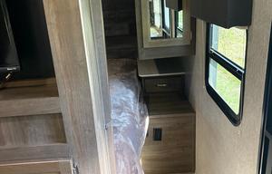 2019 Dutchmen RV Coleman Light 2405BH