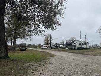 Trails End Grocery & RV