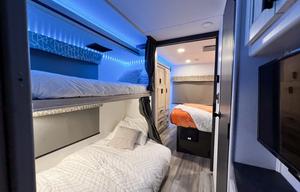 The ULTIMATE Coach - 2023 Sunseeker 3250DSLE