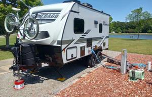 2021 20' Winnebago Minnie Winnie 1708FB