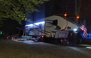2020 Reflection 28BH RV rental photo 3