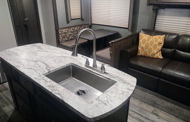 2018 Keystone RV Hideout 30BHKSWE