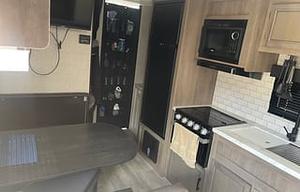 2023 Jayco Jay Flight 264BH RV rental photo 5