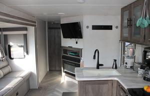 RV BNB FULLY stocked for vacation BEAUTIFUL ARERA