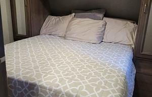 2019 Passport 2520RL Grand Touring RV rental photo 4