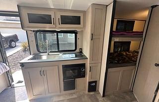 Family friendly lightweight trailer, delivery too