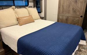 2021 Alliance RV Paradigm 370FB