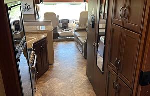 2016 Thor Motor Coach ACE 29.2 - SLEEPS 8