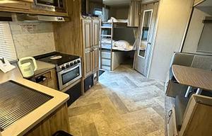2021 SolAire Ultra Lite 243BHS RV rental photo 14