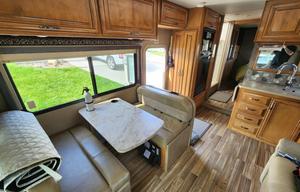 2017 Thor motor coach quantum series RQ29