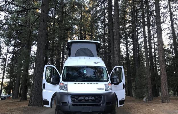 2022 Winnebago Solis 59P