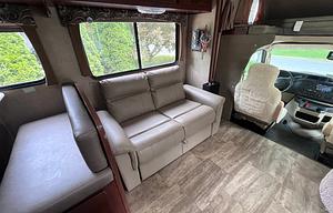 2016 Forest River RV Sunseeker 3100SS Ford