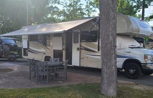 2015 Coachmen RV Leprechaun 317SA Ford 450