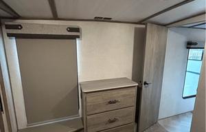 2021 Forest River RV Salem Hemisphere 372RD RV rental photo 17