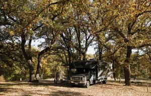2023 Quantum LF31 Bunkhouse, Dual AC's+Solar (AZ)