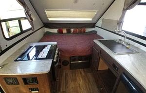 Great layout large windows, skylights + power lift