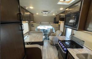 2019 Four Winds 24F RV rental photo 7