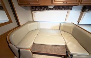 2015 Minnie Winnie 31K RV rental photo 10
