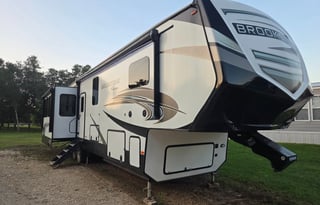 2021 Coachmen RV Brookstone 398MBL